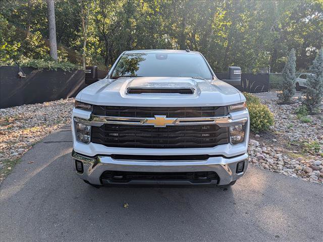 Used 2024 Chevrolet Silverado 2500 LT w/ Convenience Package AWD/4WD image 7