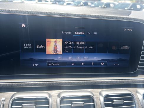 Used 2025 Mercedes-Benz GLE 450 4MATIC w/ Winter Package image 23