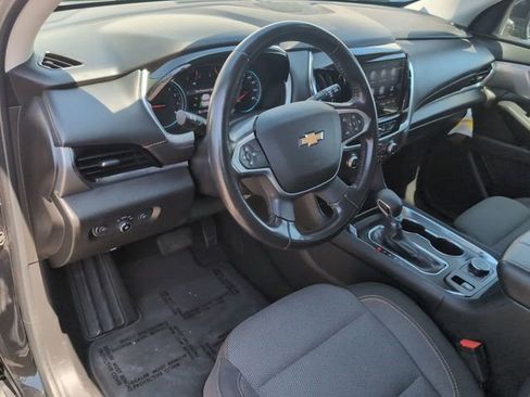 Certified 2021 Chevrolet Traverse LT FWD image 10