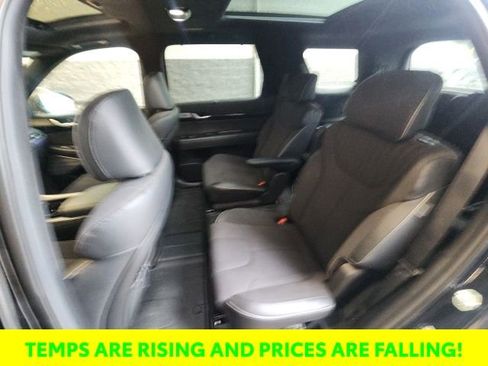 Used 2025 Hyundai Palisade Calligraphy image 17