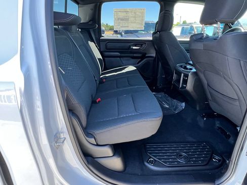 New 2026 RAM 1500 Express AWD/4WD image 15