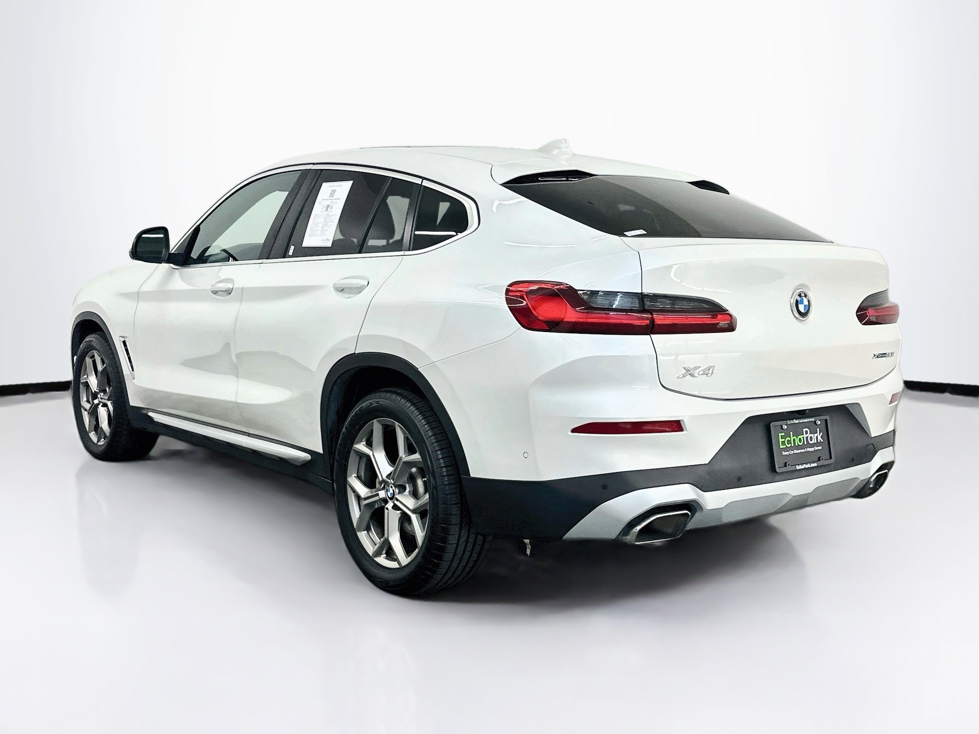 Used 2024 BMW X4 xDrive30i AWD/4WD image 5