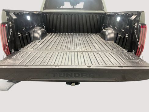 Used 2024 Toyota Tundra Platinum AWD/4WD image 7