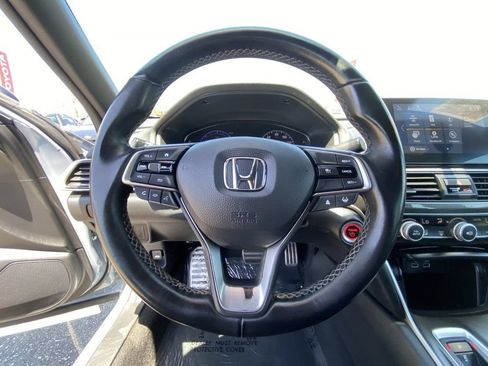 Used 2022 Honda Accord Sport image 25