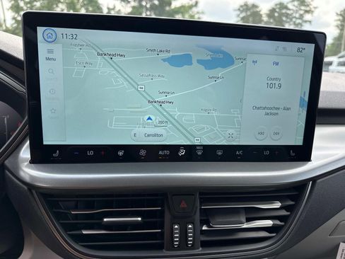 New 2025 Ford Escape SE w/ Class II Trailer Tow Package image 60