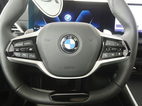 Used 2025 BMW 330i Sedan image 22