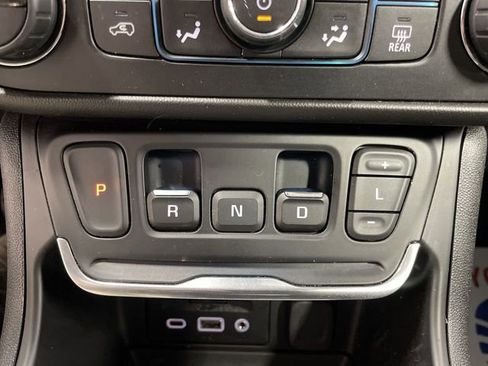 Used 2020 GMC Terrain SLE w/ Driver Convenience Package image 20