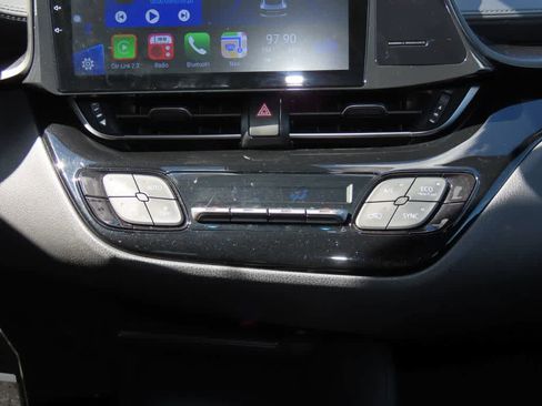 Used 2018 Toyota C-HR XLE image 20