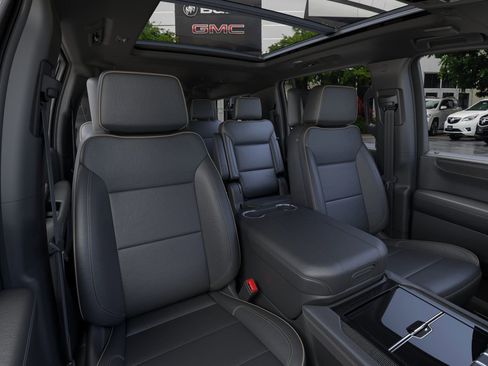 New 2026 GMC Yukon XL Elevation image 18