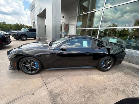 New 2024 Ford Mustang Dark Horse image 3