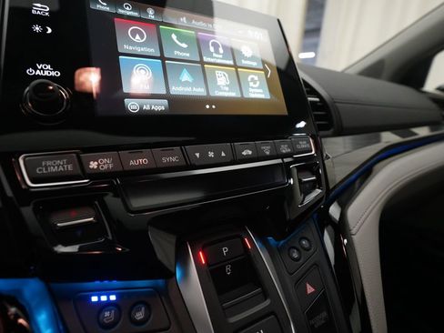 Certified 2024 Honda Odyssey Elite image 22