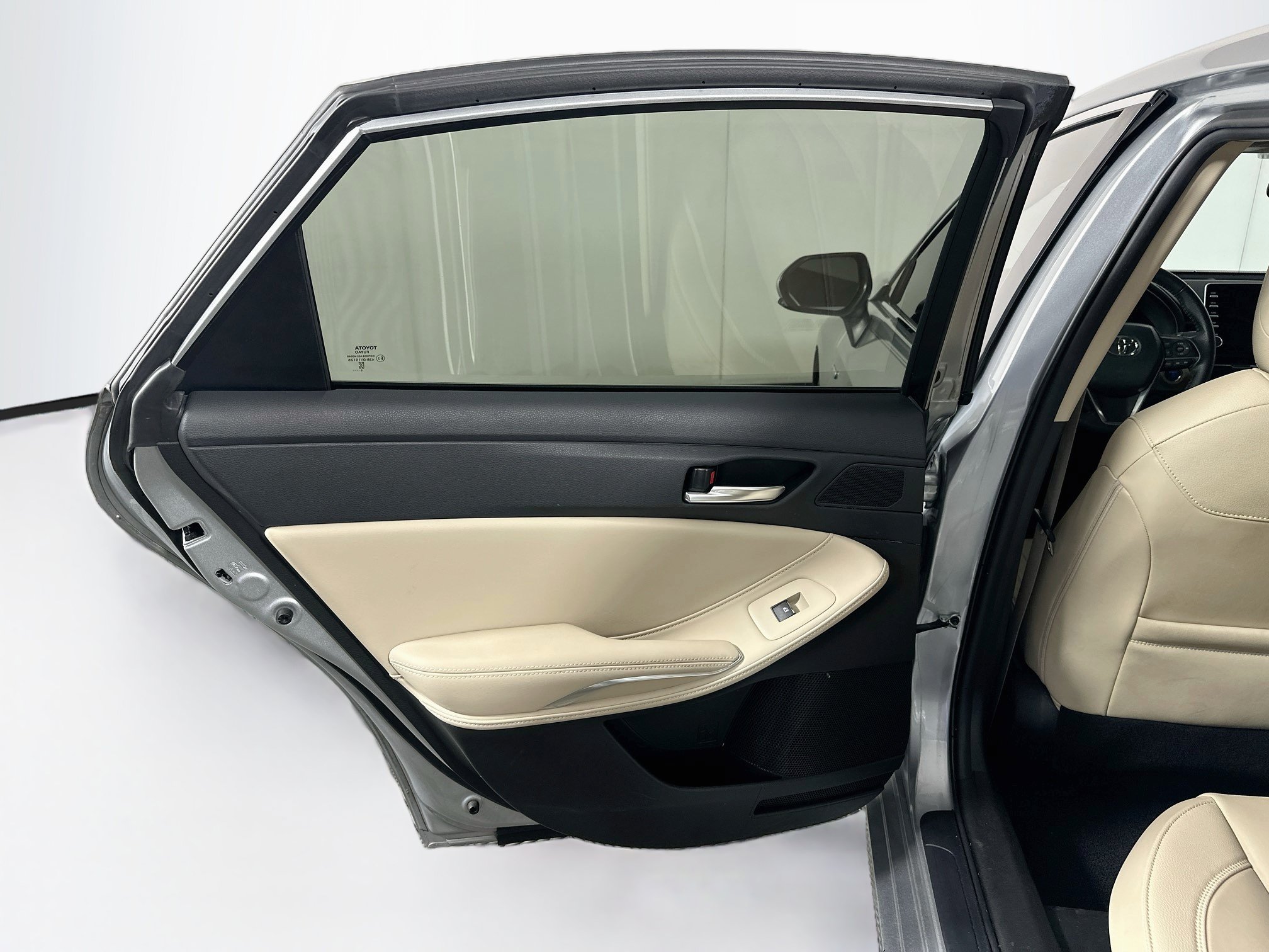 Used 2021 Toyota Avalon XLE FWD image 24