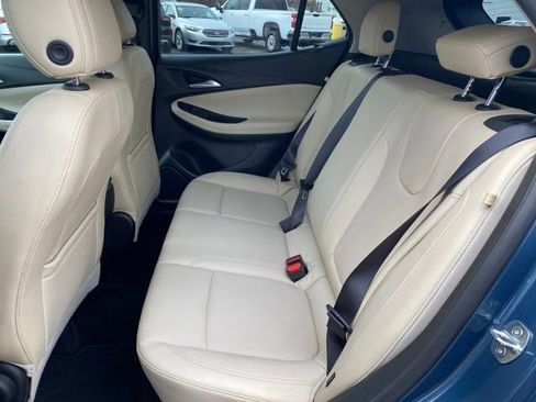 Used 2024 Buick Encore GX Sport Touring image 18