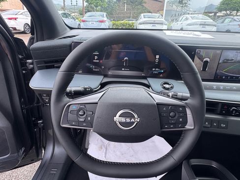 New 2026 Nissan Leaf image 8