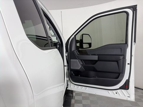 Certified 2023 Ford F350 Lariat w/ Sport Appearance Package image 27