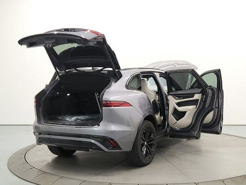 Used 2025 Jaguar F-PACE R-Dynamic S image 14