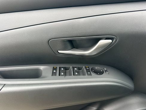 New 2026 Hyundai Tucson SE image 12