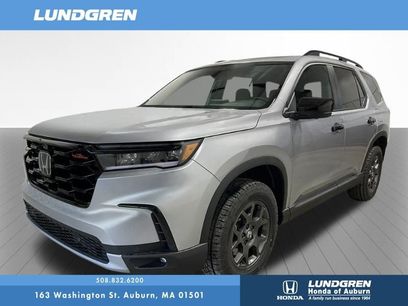 New 2025 Honda Pilot TrailSport