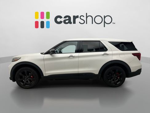 Used 2022 Ford Explorer ST w/ Equipment Group 401A AWD/4WD image 2