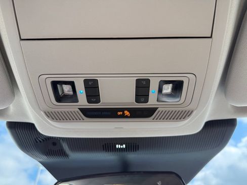 New 2026 Ford Explorer Active RWD image 29