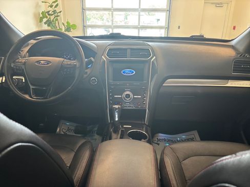 Certified 2019 Ford Explorer Sport w/ Equipment Group 401A AWD/4WD image 7