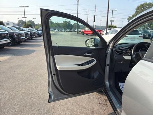 Certified 2023 Buick Encore GX Preferred w/ Cold Weather Comfort Package FWD image 12