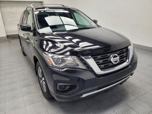 Used 2020 Nissan Pathfinder S FWD image 14
