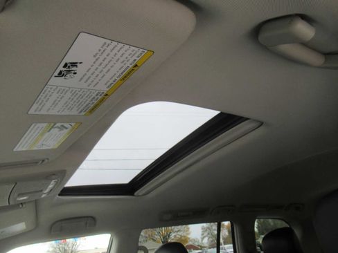 Used 2019 Nissan Armada SL w/ Premium Package image 24