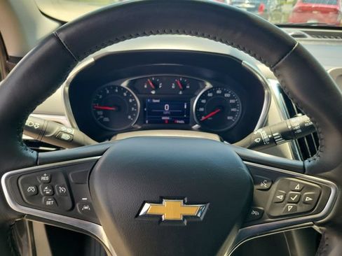 Used 2022 Chevrolet Equinox LT FWD image 19
