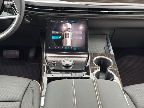 New 2026 Cadillac Escalade Luxury w/ Touring Package image 15