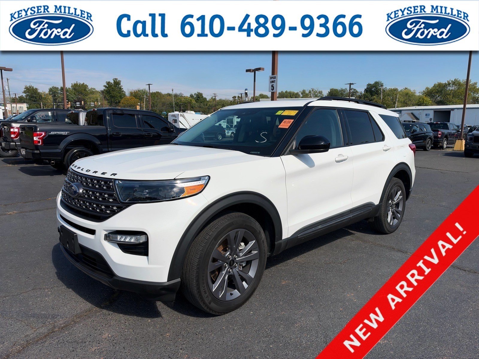 Used 2023 Ford Explorer XLT w/ Equipment Group 202A AWD/4WD image 1