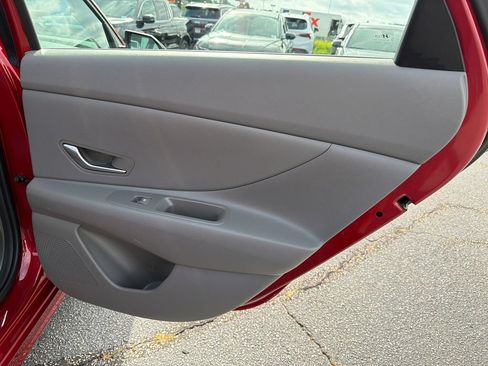 Used 2024 Hyundai Elantra SEL FWD image 16