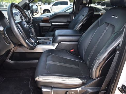 Used 2016 Ford F150 Platinum w/ Equipment Group 701A Luxury AWD/4WD image 11