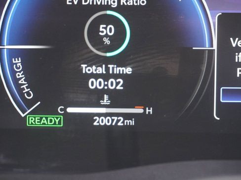 Certified 2025 Toyota Camry XSE FWD image 9