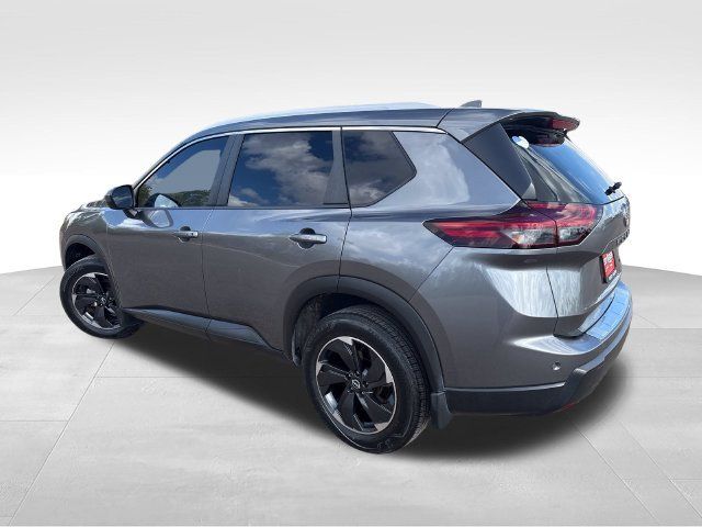 Certified 2024 Nissan Rogue SV w/ SV Premium Package FWD image 6