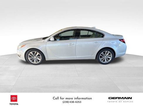 Used 2016 Buick Regal image 2
