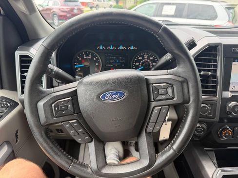 Used 2019 Ford F150 XLT w/ Equipment Group 302A Luxury AWD/4WD image 15