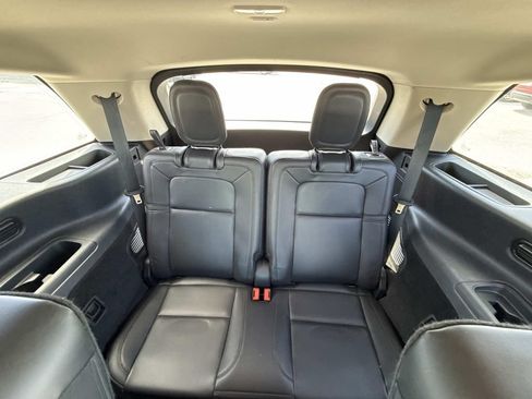 Certified 2022 Lincoln Aviator Reserve AWD/4WD image 17