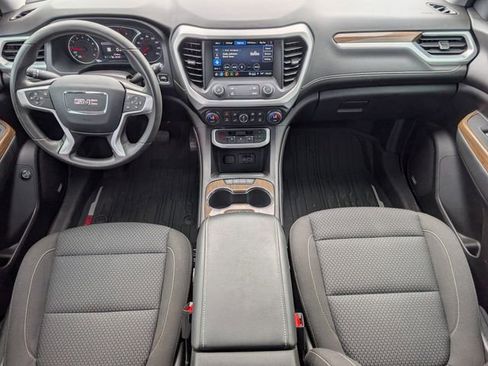 Used 2023 GMC Acadia SLE w/ Driver Convenience Package FWD image 5
