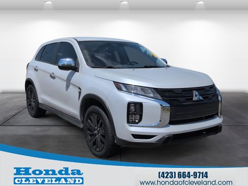 Used 2023 Mitsubishi Outlander Sport LE image 1