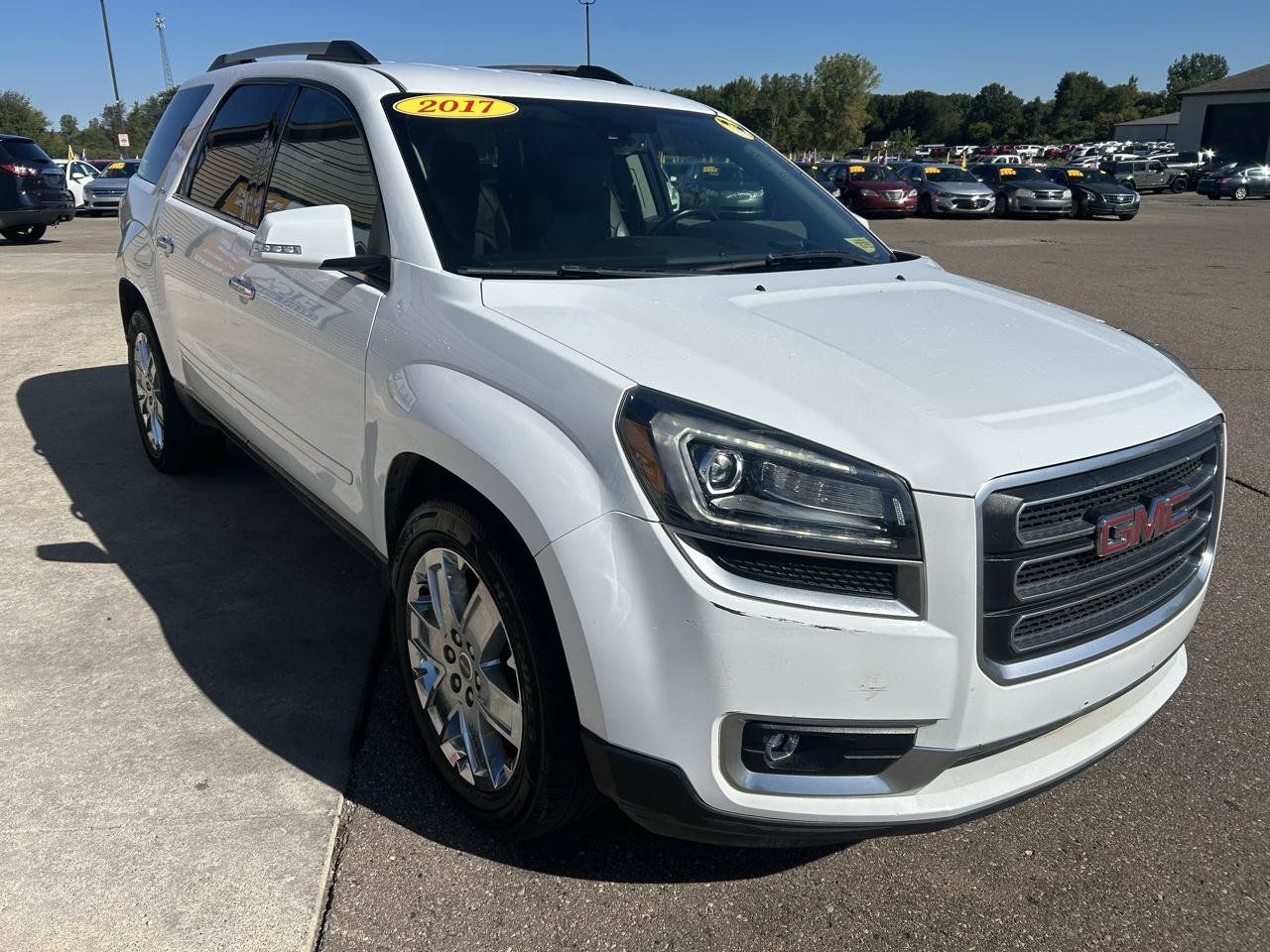 Used 2017 GMC Acadia Limited SLT AWD/4WD image 3
