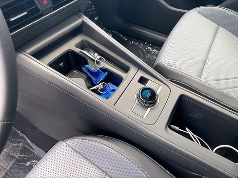 New 2026 Volkswagen Tiguan SE AWD/4WD image 13