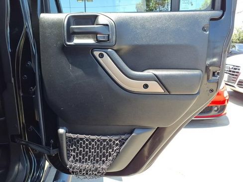 Used 2016 Jeep Wrangler Unlimited Sahara AWD/4WD image 26