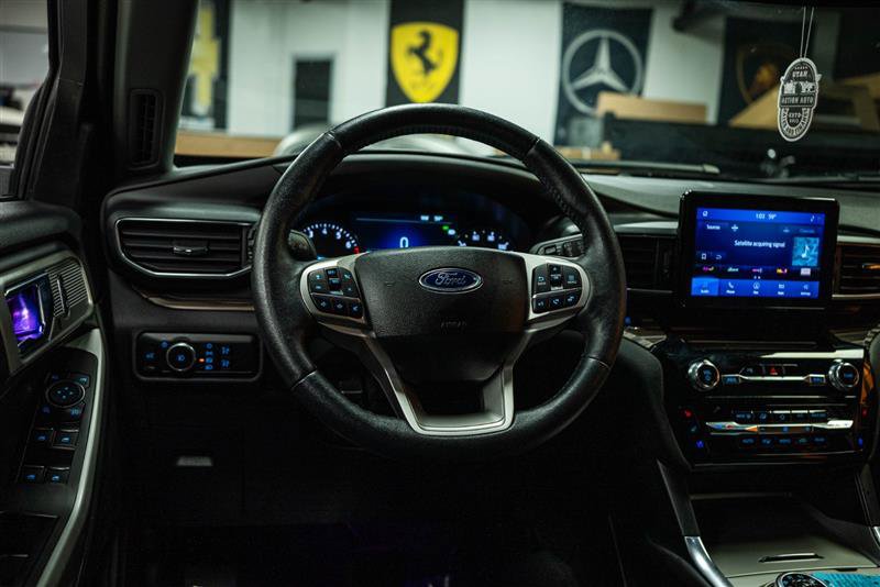 Used 2024 Ford Explorer Limited AWD/4WD image 19