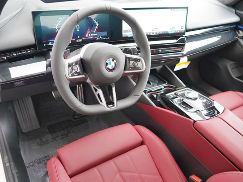 New 2026 BMW 530i w/ Executive Package image 11