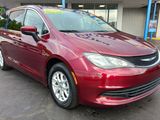 Used 2018 Chrysler Pacifica LX image 4