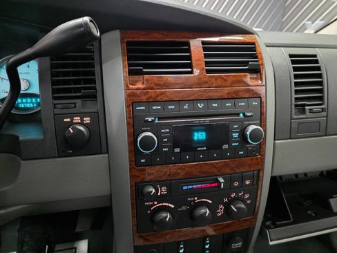 Used 2008 Dodge Durango SLT image 22