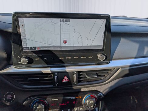 Used 2023 Kia Forte GT-Line w/ GT-Line Premium Package image 24