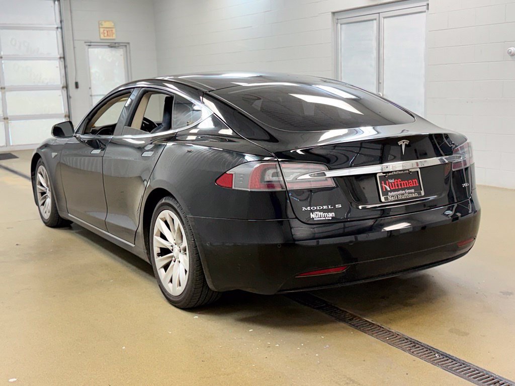 Used 2016 Tesla Model S 70D AWD/4WD image 7