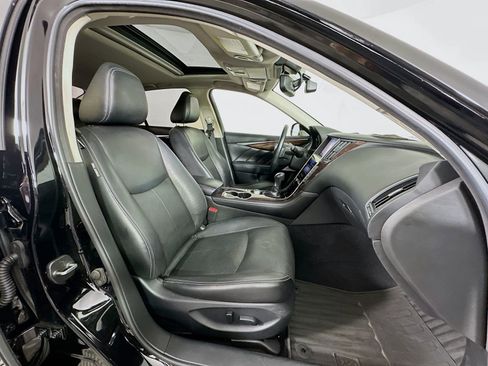 Used 2017 INFINITI Q50 3.0t Premium w/ Driver Assistance Package AWD/4WD image 30